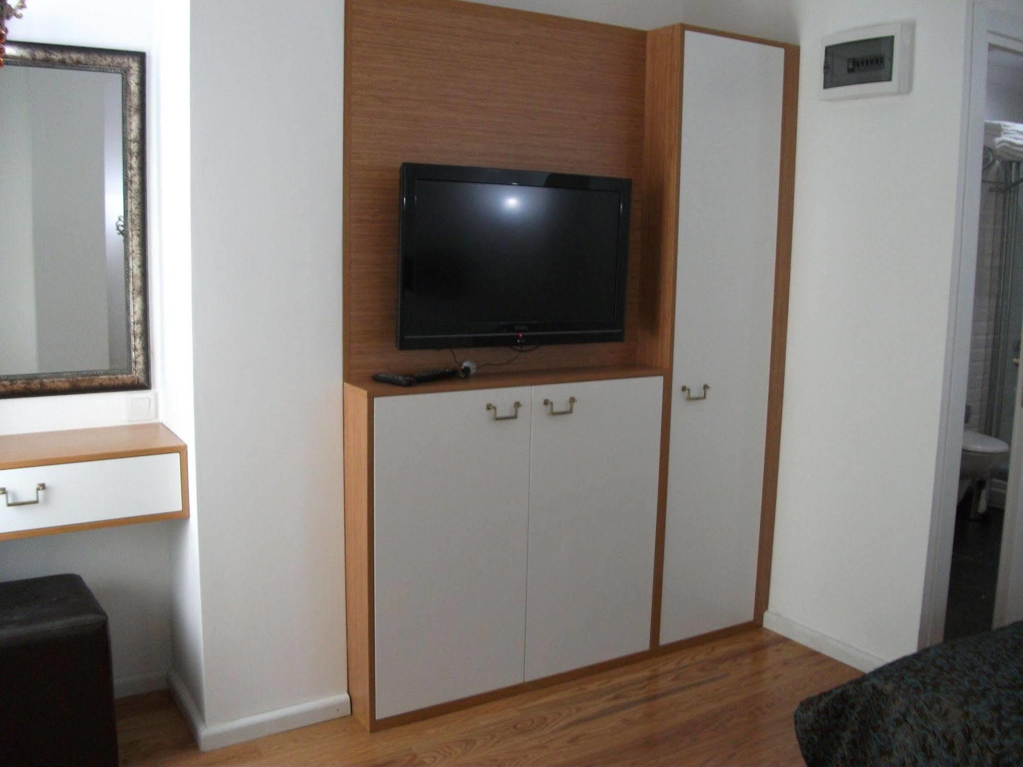 Jakaranda Hotel Istanbul Ngoại thất bức ảnh